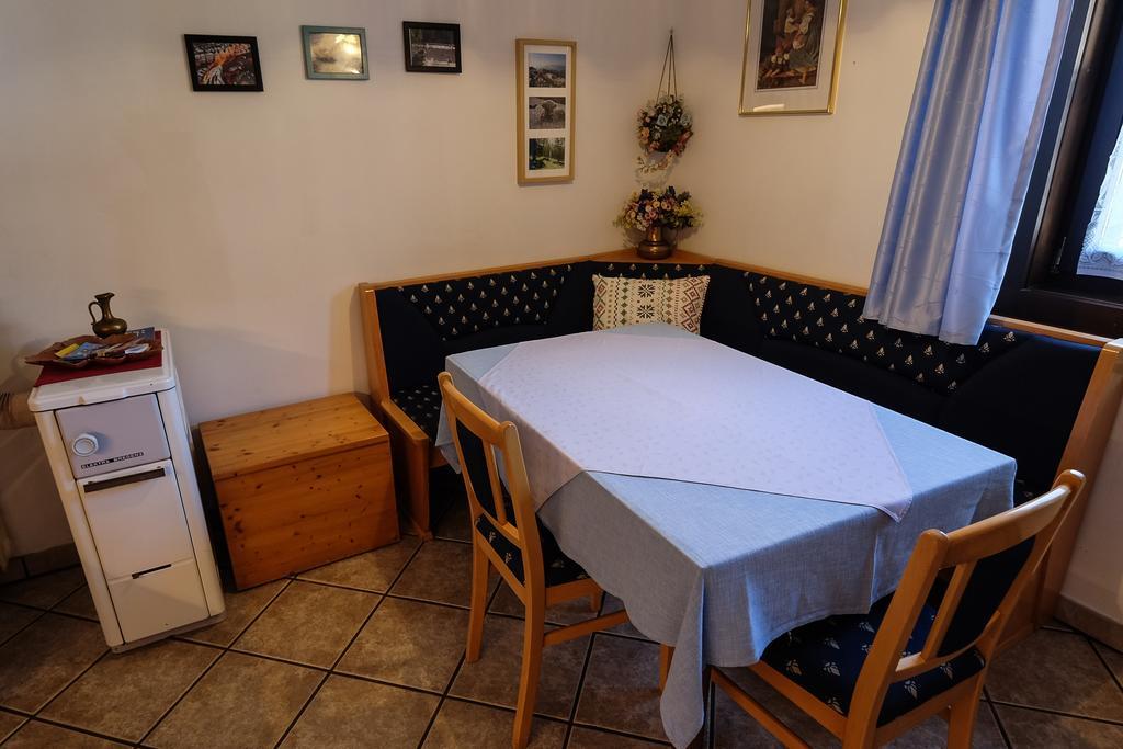 Haus Hubertus Appartement Radnig Buitenkant foto