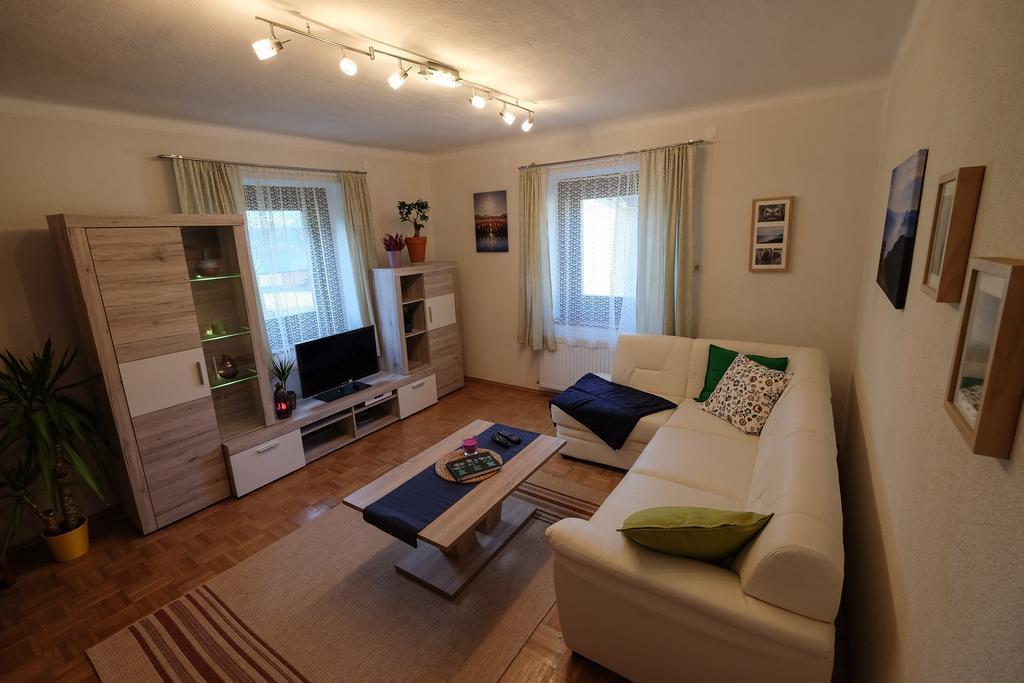 Haus Hubertus Appartement Radnig Buitenkant foto